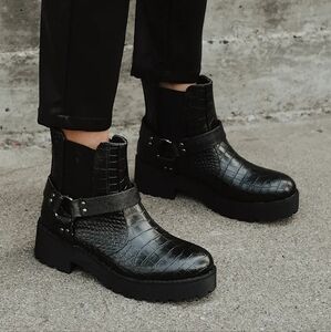 Dirty Laundry Black Crocodile Embossed Platform Ankle‎ Boots Womens 7.5